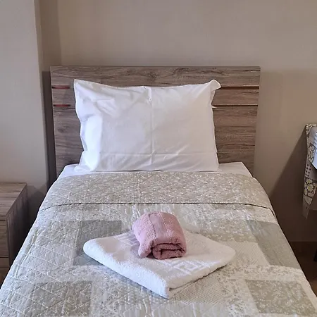 Souzana Apartament Nea Plagia