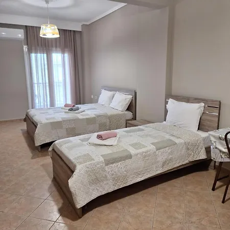 Souzana Apartament Nea Plagia