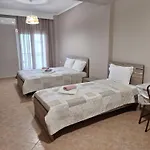 Souzana Apartament Nea Plagia