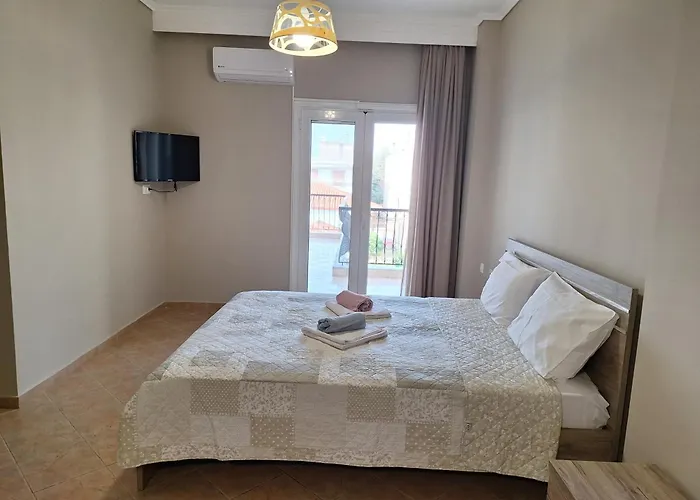 Souzana Lejlighed Nea Plagia